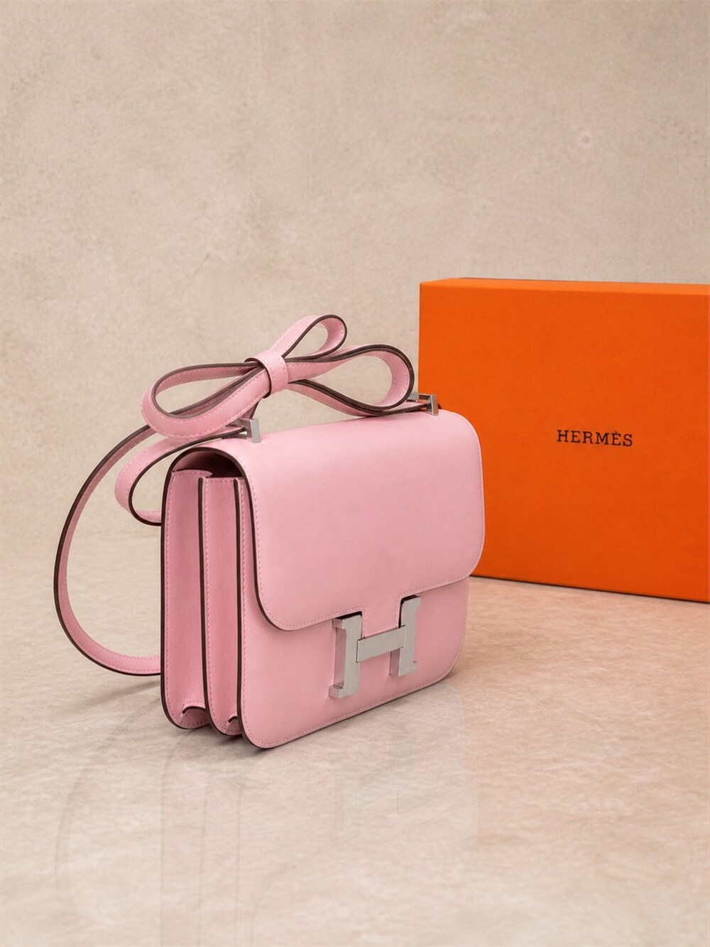 Hermes Rose Sakura Swift Calfskin Constance Shoulder Bag - Picture 3 of 6